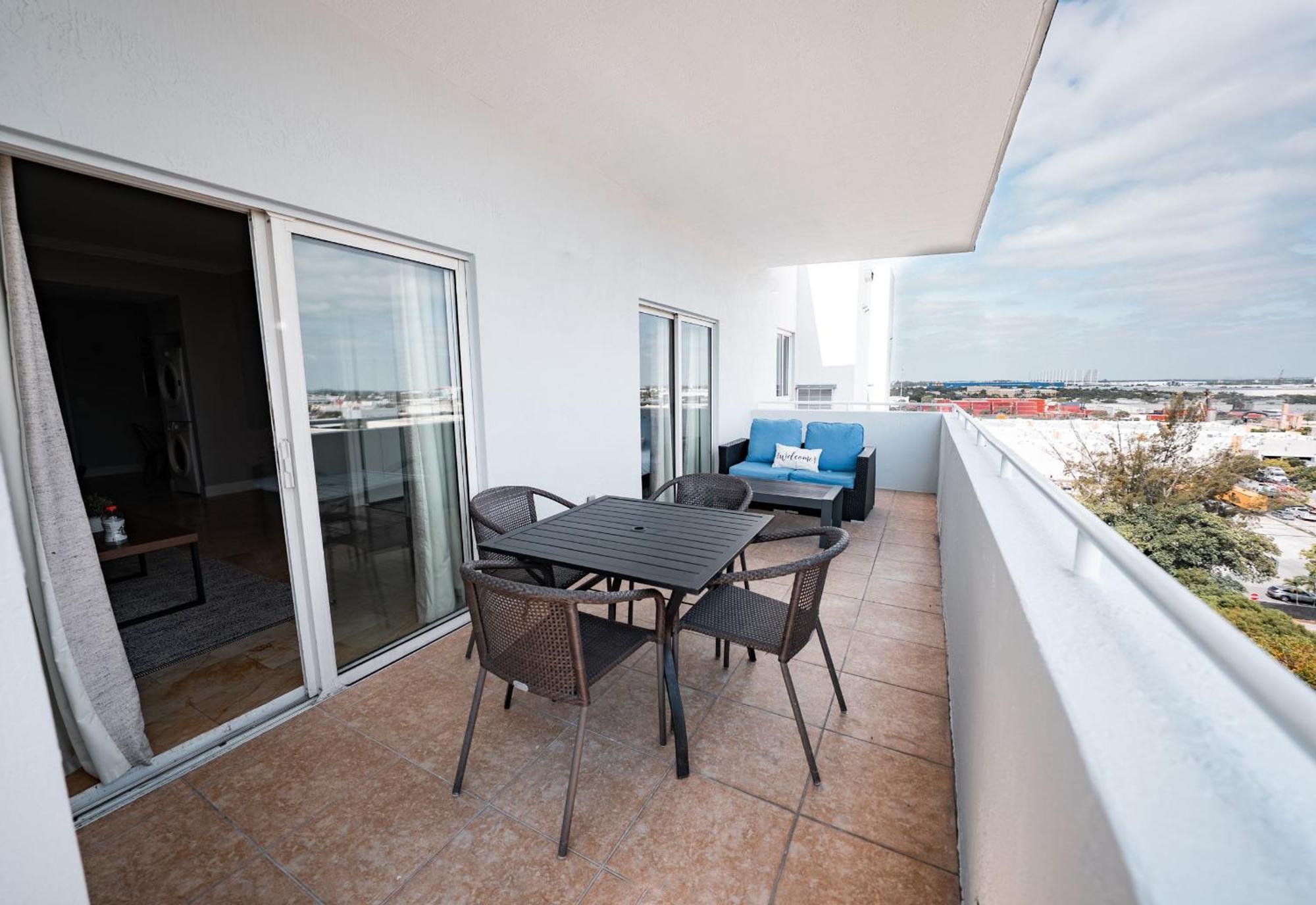 Nuvo Suites Hotel - Miami Doral Sweetwater Εξωτερικό φωτογραφία
